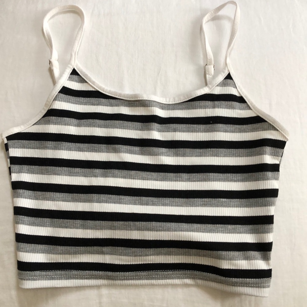 Adorable striped crop top!!!